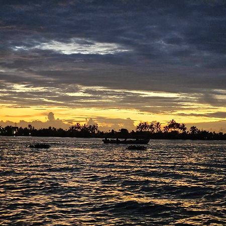 Alappuzha Pamba Inn المظهر الخارجي الصورة